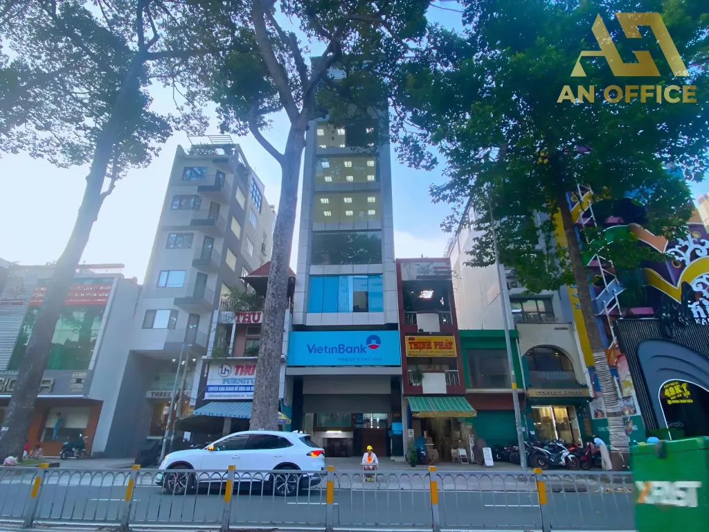 Halo Nguyễn Thị Minh Khai