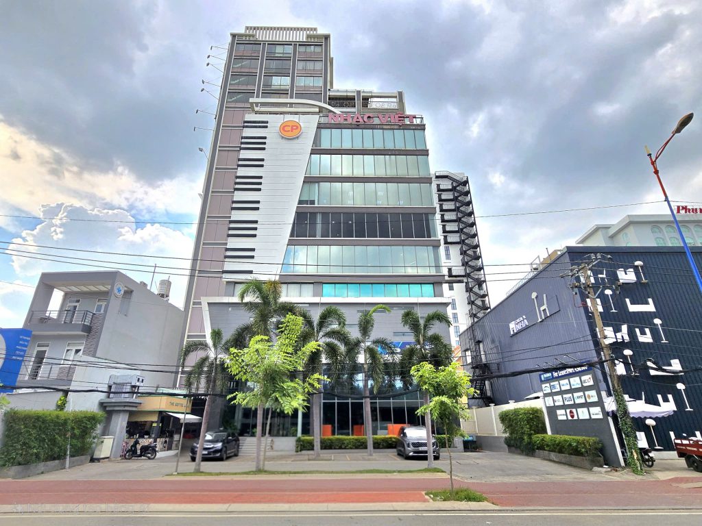 The Galleria Metro 6